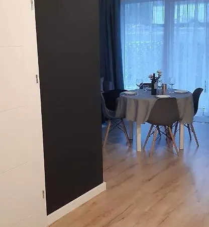 Blu 6 Cetniewo Osada *